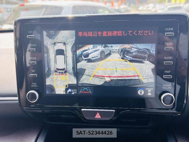 Toyota YARIS CROSS 2021-09 7621656-19