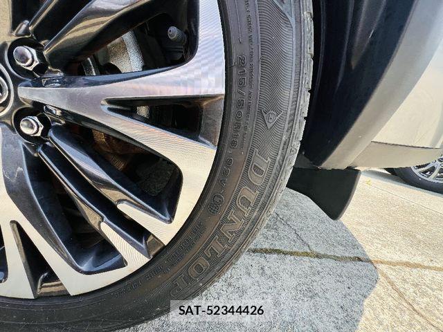Toyota YARIS CROSS 2021-09 7621656-4