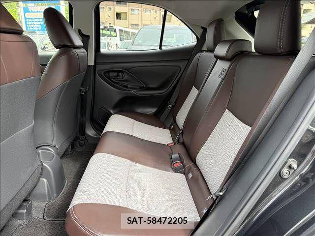 Toyota YARIS CROSS 2020-12 7621670-9