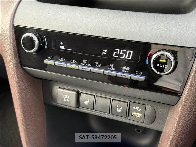 Toyota YARIS CROSS 2020-12 7621670-11