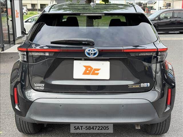 Toyota YARIS CROSS 2020-12 7621670-22
