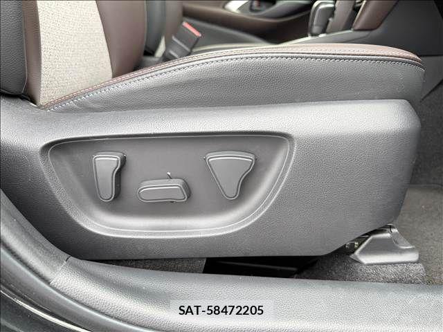 Toyota YARIS CROSS 2020-12 7621670-26