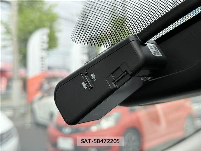 Toyota YARIS CROSS 2020-12 7621670-27