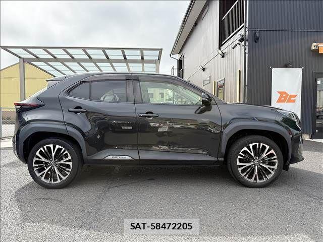 Toyota YARIS CROSS 2020-12 7621670-6