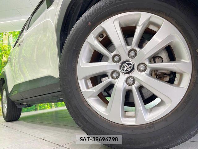 Toyota YARIS CROSS 2021-01 7621657-12