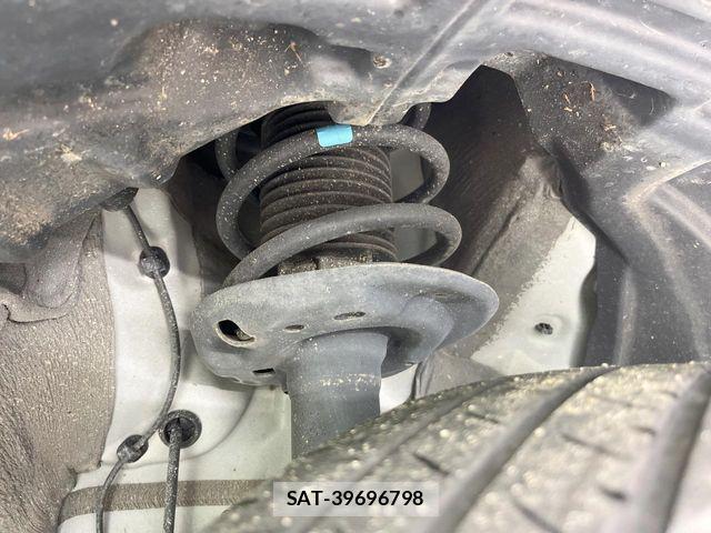 Toyota YARIS CROSS 2021-01 7621657-19