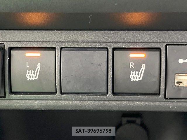 Toyota YARIS CROSS 2021-01 7621657-5