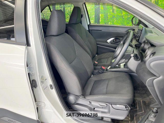 Toyota YARIS CROSS 2021-01 7621657-7
