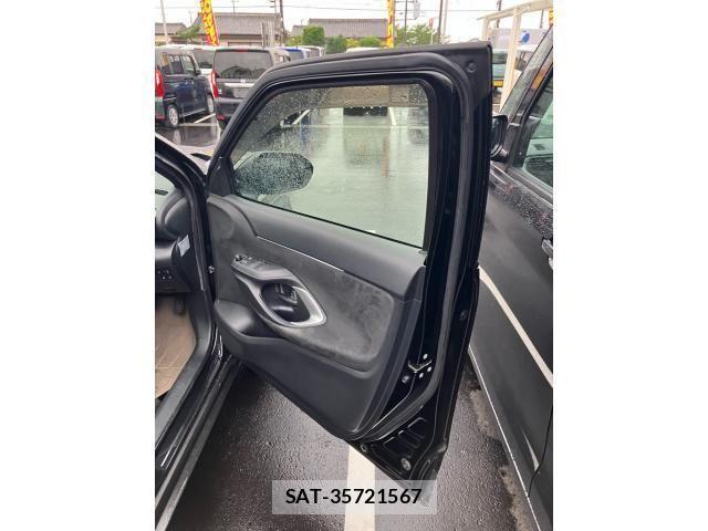 Toyota YARIS CROSS 2023-03 7621668-9