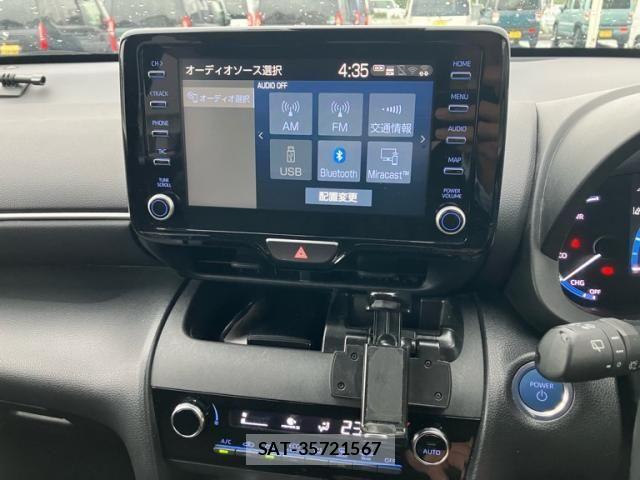 Toyota YARIS CROSS 2023-03 7621668-18