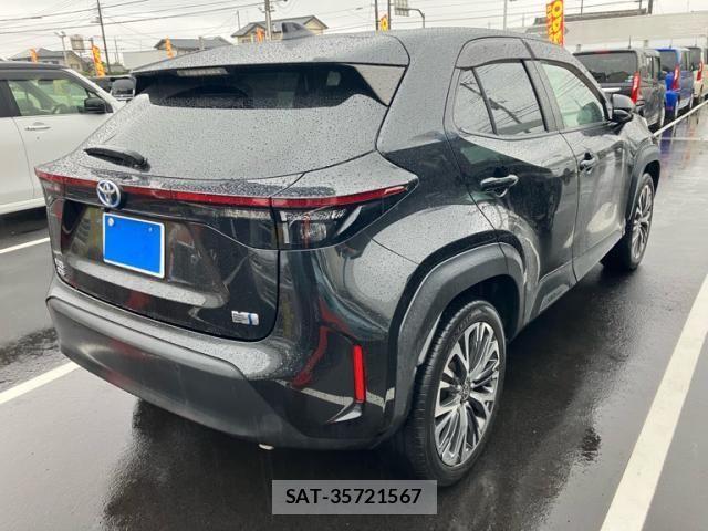 Toyota YARIS CROSS 2023-03 7621668-3