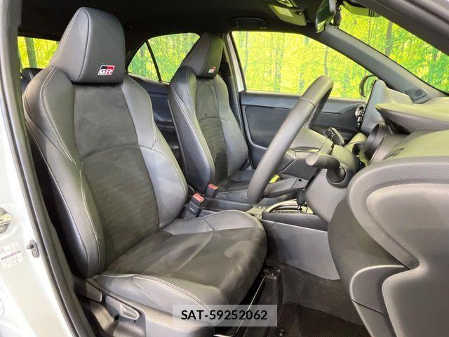 Toyota YARIS CROSS 2023-05 7621622-7