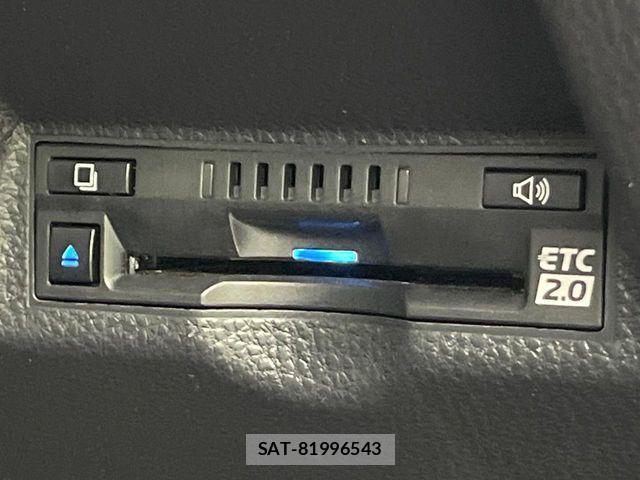 Toyota YARIS CROSS 2021-08 7621649-5