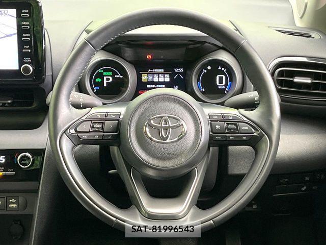 Toyota YARIS CROSS 2021-08 7621649-7