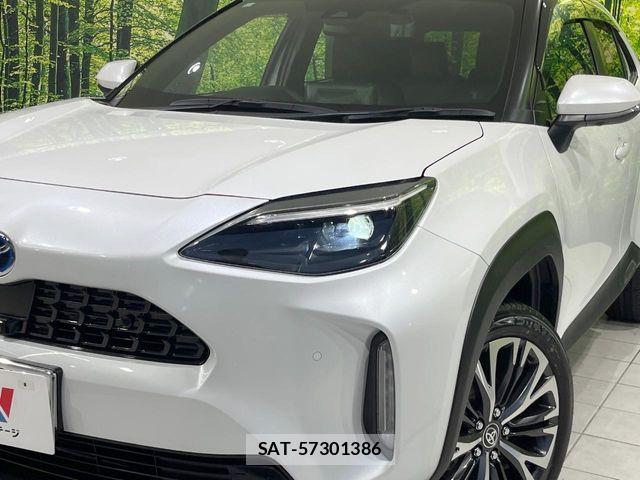 Toyota YARIS CROSS 2023-10 7621619-11