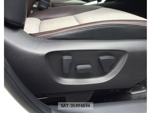 Toyota YARIS CROSS 2021-09 7621636-15