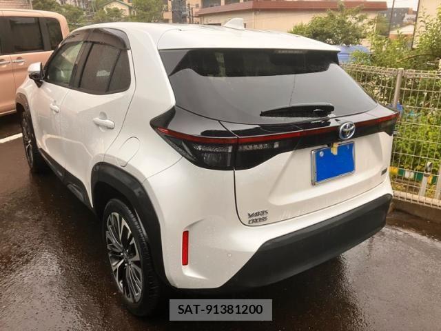 Toyota YARIS CROSS 2023-10 7621653-7
