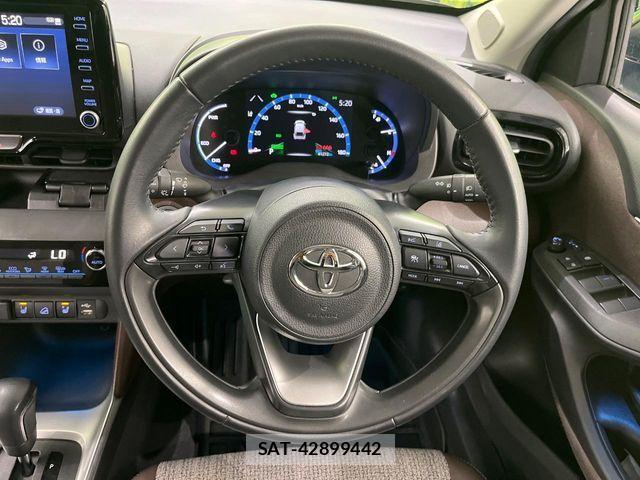 Toyota YARIS CROSS 2022-08 7621637-10