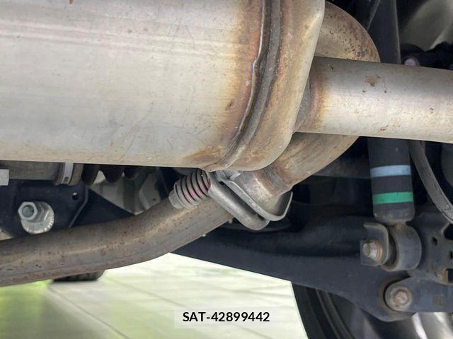 Toyota YARIS CROSS 2022-08 7621637-19