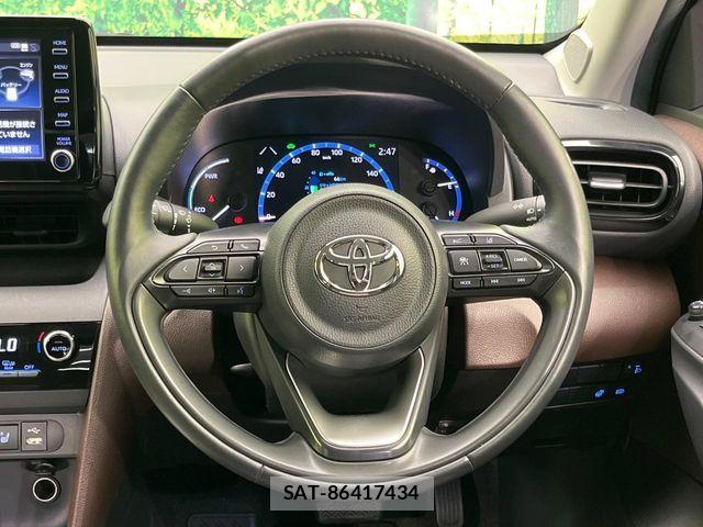 Toyota YARIS CROSS 2021-07 7621654-10