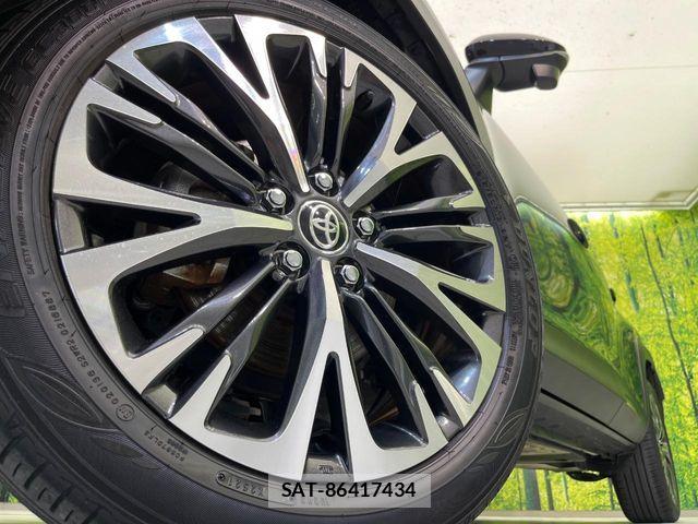 Toyota YARIS CROSS 2021-07 7621654-12