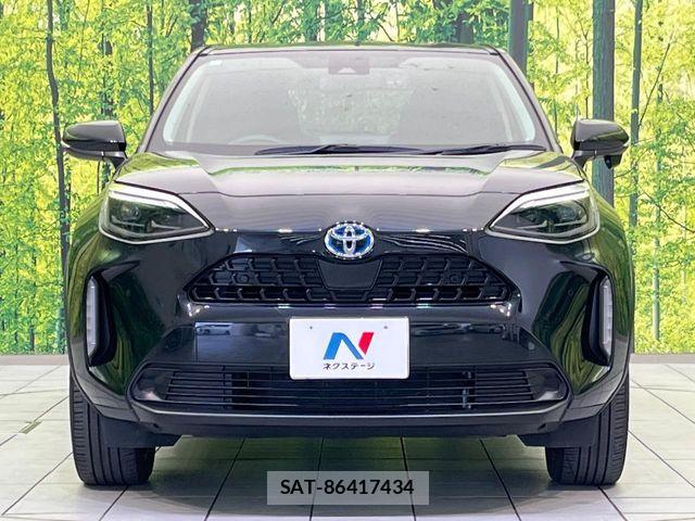 Toyota YARIS CROSS 2021-07 7621654-13