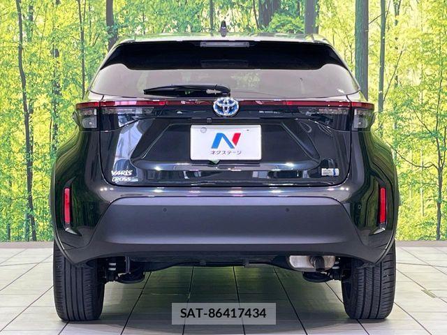 Toyota YARIS CROSS 2021-07 7621654-14