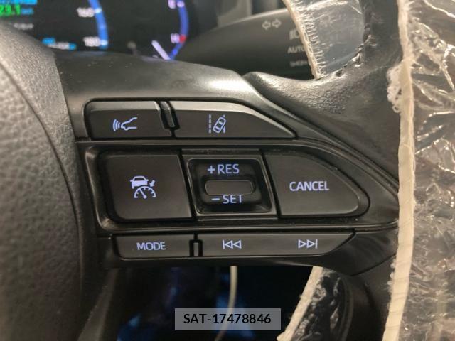 Toyota YARIS CROSS 2022-02 7621660-25