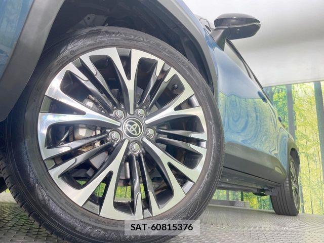 Toyota YARIS CROSS 2021-09 7621648-12
