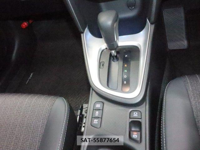 Toyota YARIS CROSS 2023-02 7621624-17