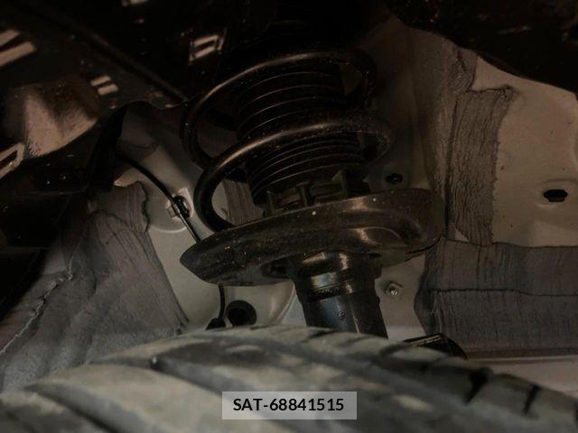 Toyota YARIS CROSS 2025-05 7621613-19