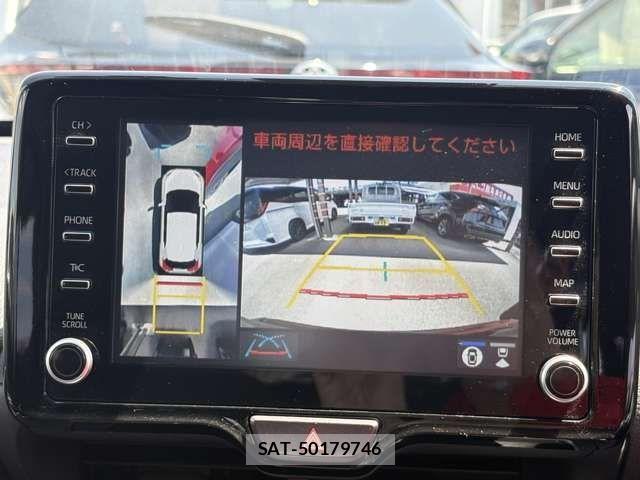 Toyota YARIS CROSS 2022-07 7621629-12
