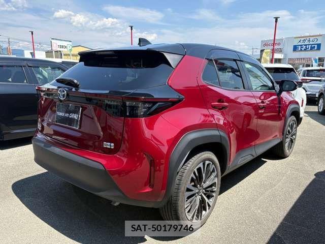 Toyota YARIS CROSS 2022-07 7621629-16