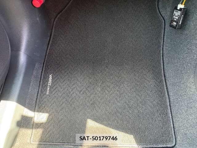 Toyota YARIS CROSS 2022-07 7621629-22