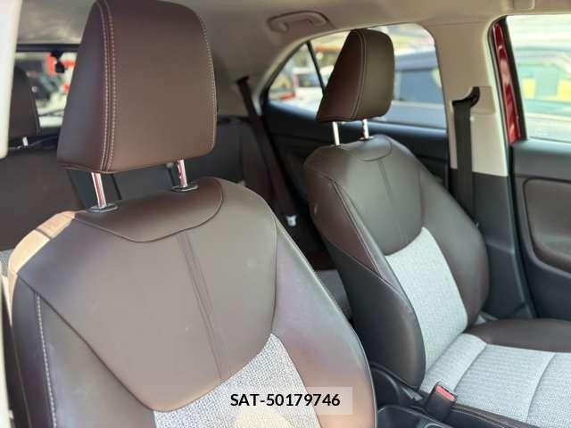 Toyota YARIS CROSS 2022-07 7621629-4