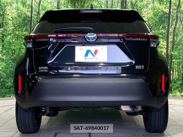 Toyota YARIS CROSS 2021-12 7621640-14