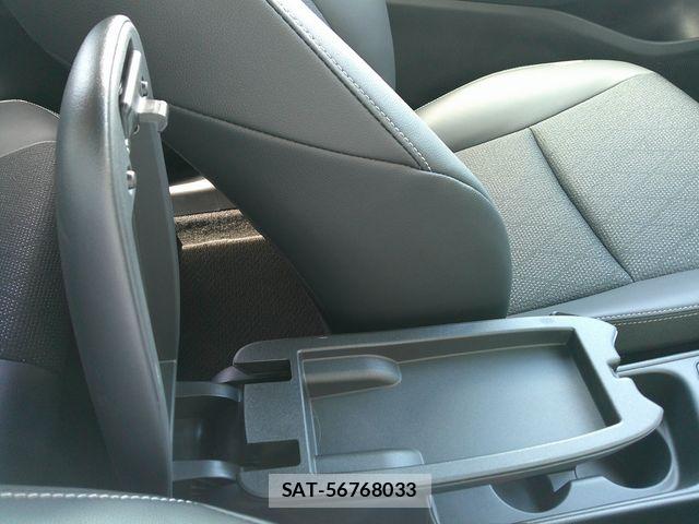 Toyota YARIS CROSS 2025-10 7731168-12