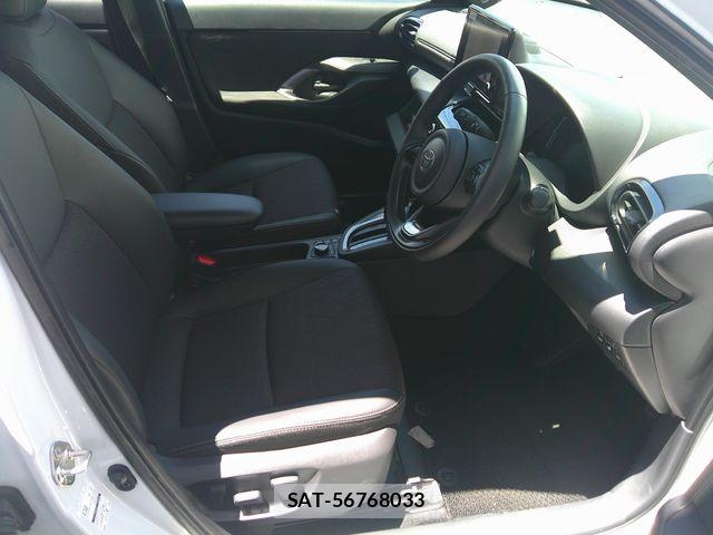 Toyota YARIS CROSS 2025-10 7731168-14