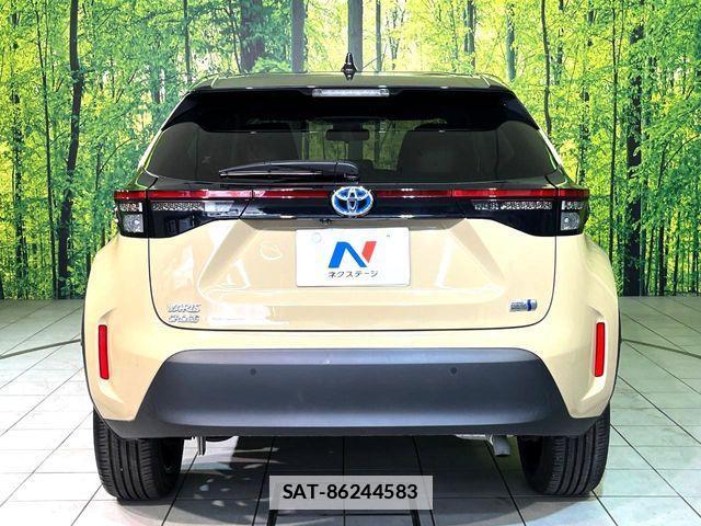 Toyota YARIS CROSS 2020-11 7731204-12