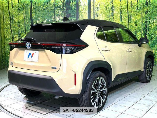 Toyota YARIS CROSS 2020-11 7731204-14