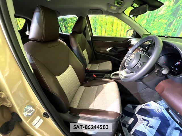 Toyota YARIS CROSS 2020-11 7731204-7