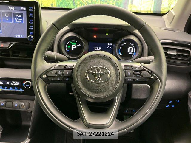 Toyota YARIS CROSS 2022-11 7731190-10