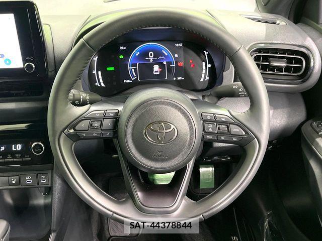 Toyota YARIS CROSS 2025-12 7731165-10