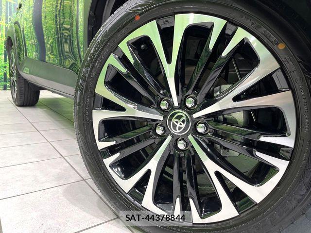 Toyota YARIS CROSS 2025-12 7731165-12