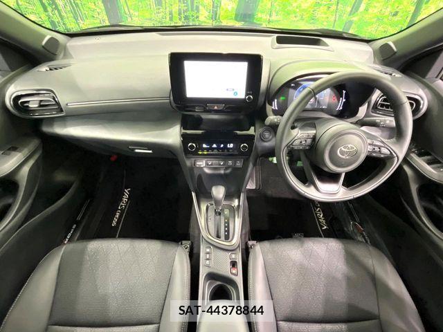 Toyota YARIS CROSS 2025-12 7731165-1