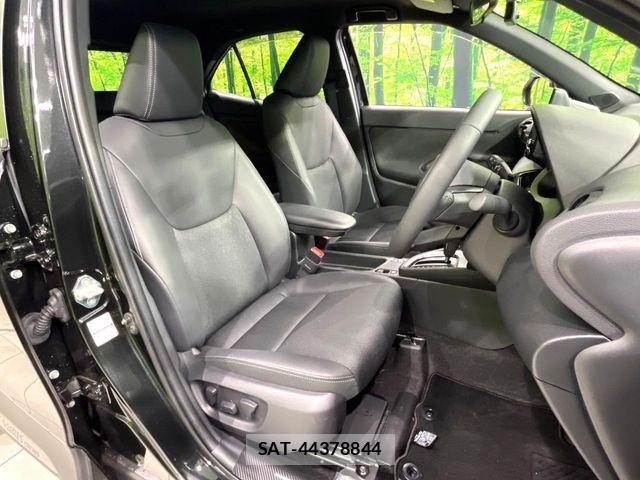 Toyota YARIS CROSS 2025-12 7731165-7