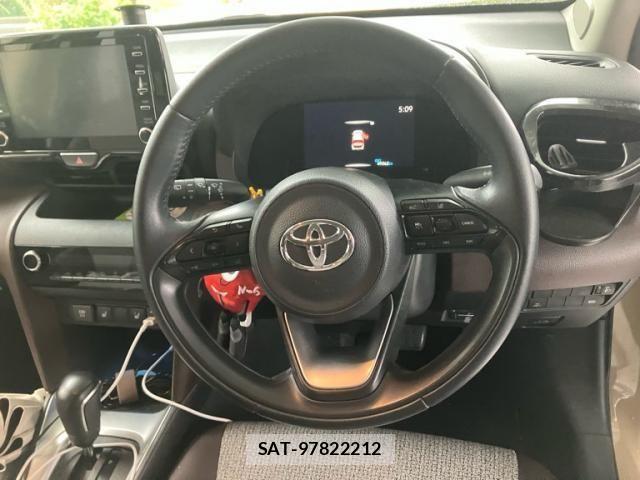 Toyota YARIS CROSS 2021-02 7731212-14