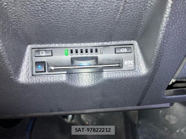 Toyota YARIS CROSS 2021-02 7731212-25