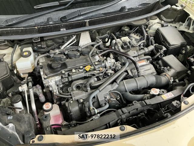 Toyota YARIS CROSS 2021-02 7731212-28