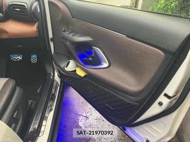 Toyota YARIS CROSS 2020-10 7790819-10